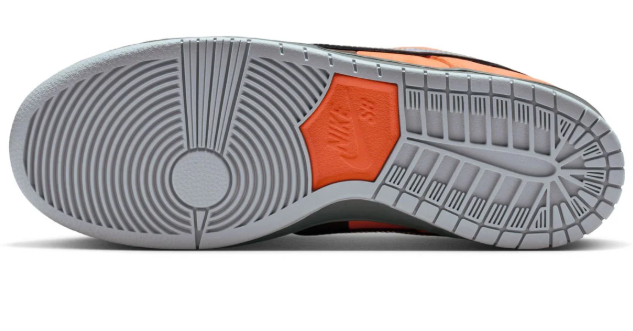 Nike SB Dunk Low Pro 'Muni Fast Pass' Safety Orange / Wolf Grey / Baroque Brown