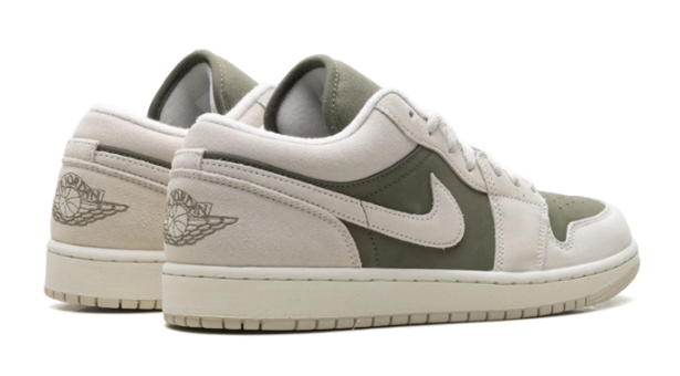 Air Jordan 1 Low SE 'Medium Olive' Sail